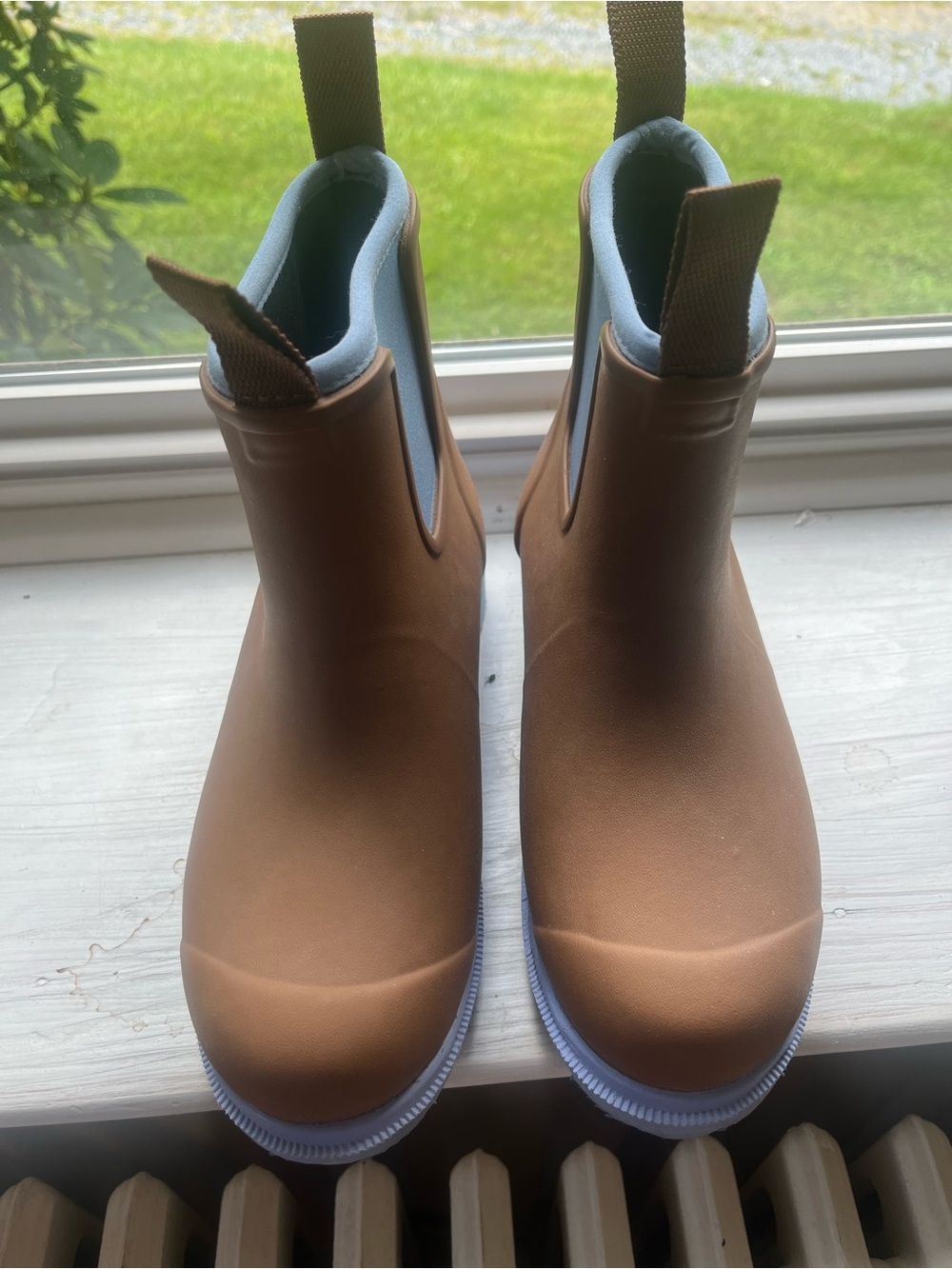 Merry People Bobbi Ankle Rain Boot Chestnut Brown & Ice Blue 5